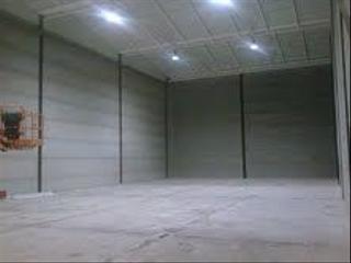 Rent Industrial building in El Tablero. Nave industrial en alquiler con puente grúa