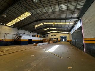 Rent Industrial building in San Isidro. Muy buena ubicación