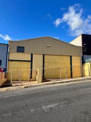 Nau industrial a Arico. Se venda nave industrial en polígono las eras y válida para ric