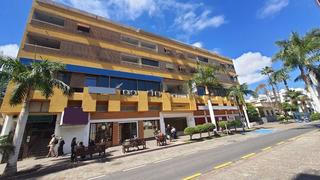 Oficina a Los Cristianos. Magnífica oficina ubicada en la prestigiosa avenida los playeros