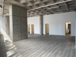 Alquiler Oficina en Buenos Aires - Chamber - Las Moraditas. Descubre la oficina perfecta para tu negocio en el dinmico pol
