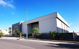 Nau industrial a Candelaria - Playa La Viuda. Válida para la ric, tipo c y con dos muelles de carga