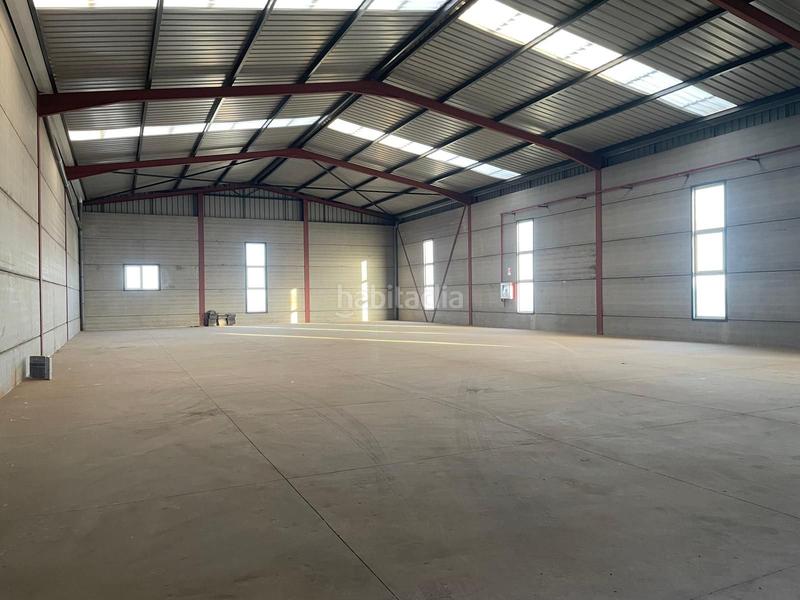 Foto 9b75245a-8632-4c02-883e-0512381e2341. Rent industrial building in Arafo