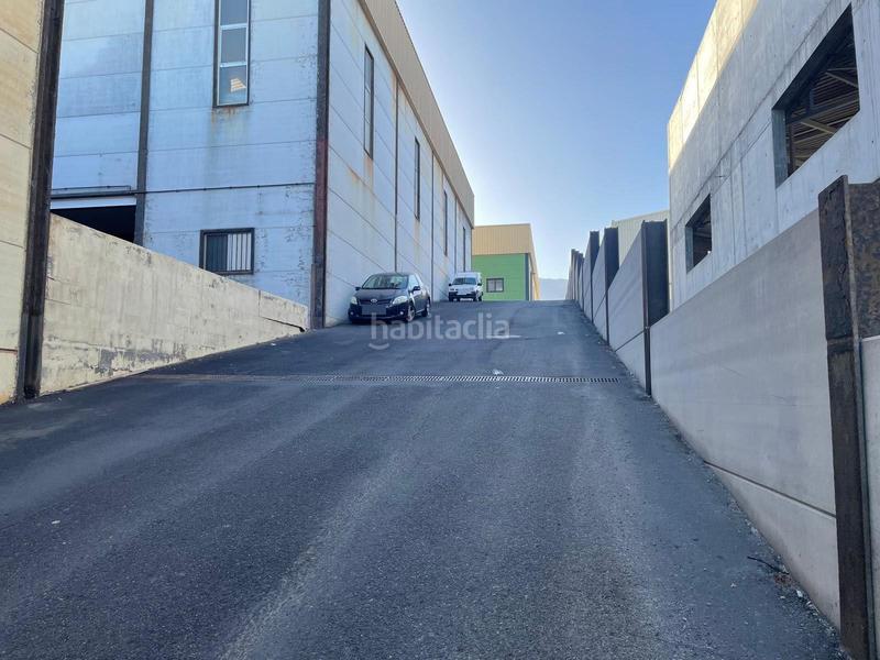 Foto aaf23744-c9a0-4711-9f24-4ece98e53dd5. Rent industrial building in Arafo