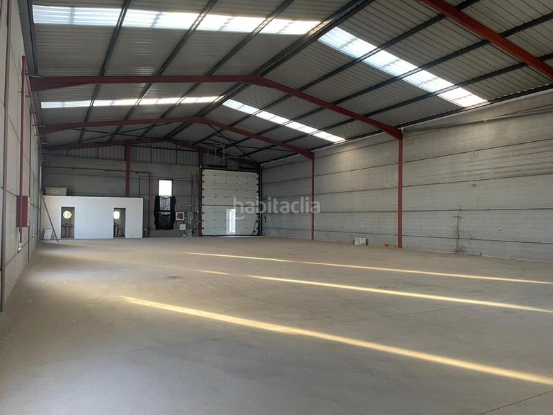Foto b624858c-936d-4da6-ad19-82f4c37d82f1. Rent industrial building in Arafo