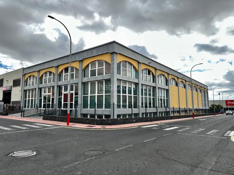 Foto a8671a2d-1d0d-4e3e-bbfe-0cc7d06bce64. Fabrikhalle in Las Chafiras San Miguel de Abona