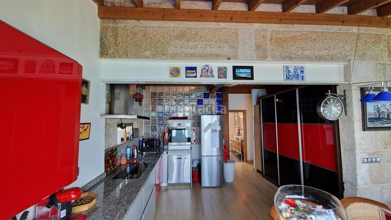 Foto 25955f63-3323-4608-a57f-45f9f3a452e7. Casa chalet con vistas en loureiro, en Bueu