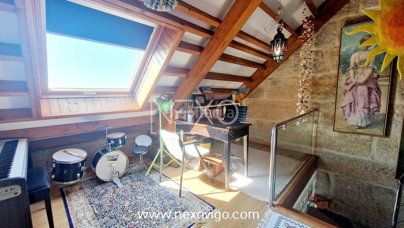 Foto b106f9f1-b30c-450a-81bf-024780a72f21. Casa chalet con vistas en loureiro, en Bueu