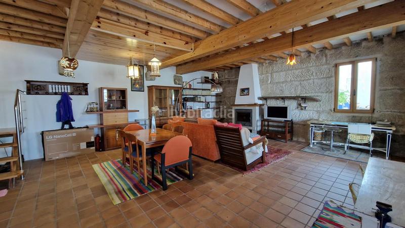 Foto f5c3d15d-fa8a-453a-b7cd-33710644e97b. Casa chalet con vistas en loureiro, en Bueu