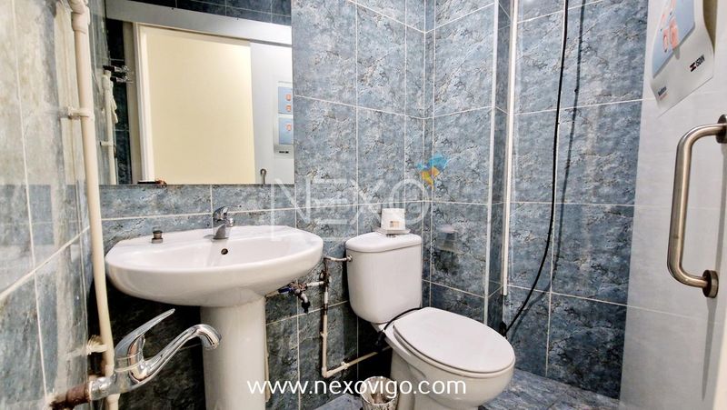 Foto 5ce0860a-8214-4836-927c-e016b8a2f591. Local comercial a Coiro Cangas