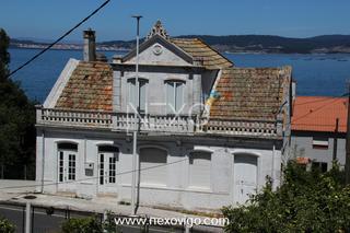 Casa  Loureiro. Casa a reformar en la playa bueu