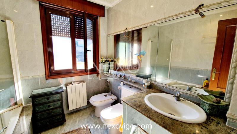 Foto 51995592-53ca-4ac1-aa1e-bef8ba78c018. Haus mit parking in Lavadores Vigo