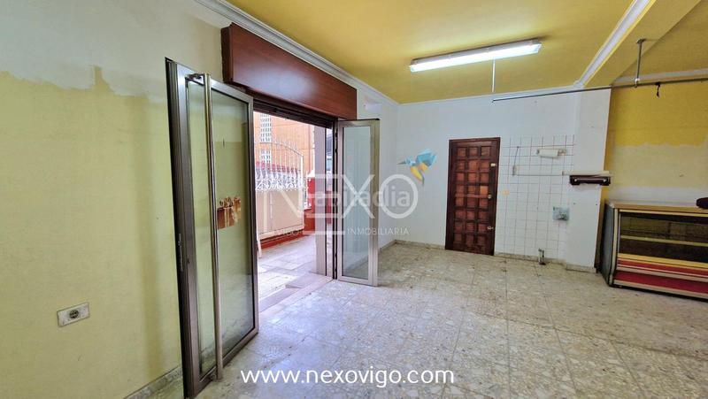 Foto 458cc5a6-845b-4322-a0ab-d432a0813667. Local comercial a Cangas pueblo Cangas