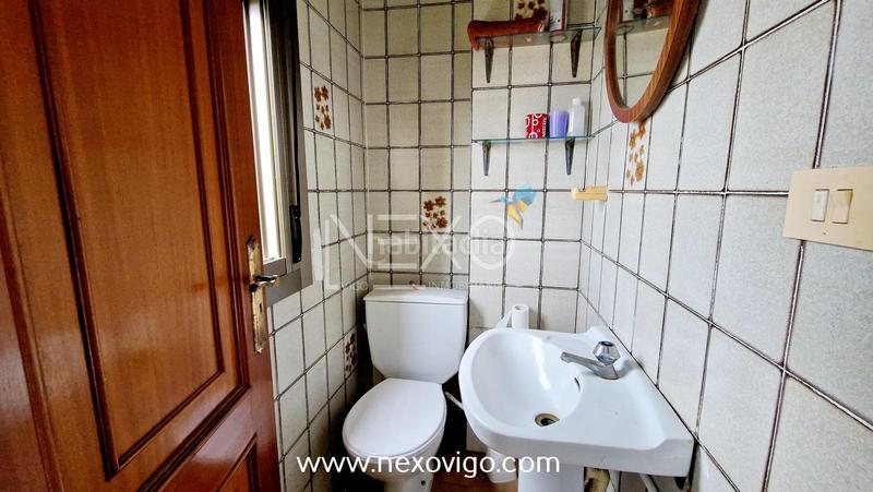 Foto 7865ce38-a733-4641-b5b0-1766ef630647. Local comercial a Cangas pueblo Cangas