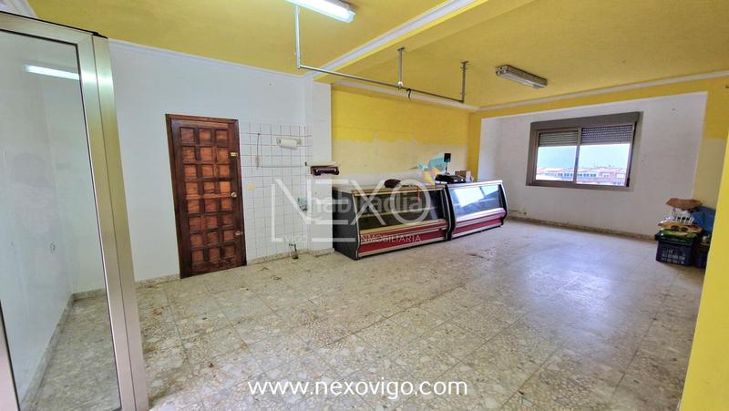 Foto e4eadb58-4c46-453b-80a4-1188993d4358. Local comercial a Cangas pueblo Cangas