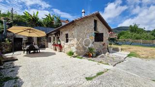 Casa  Lugar berducedo. Casa de piedra con gran parcela en moaña