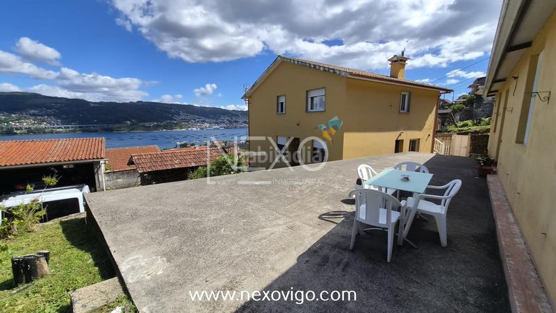 Foto a08b4db1-dbf9-4b02-8be0-c544f483053d. Casa amb aparcament a Moaña