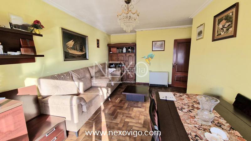 Foto d200ff1a-b26a-4a67-a43e-3d22e9713fc2. Haus mit parking in Moaña