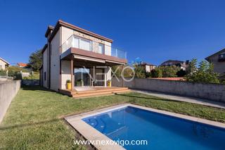 Maison  Rúa do seixo. Chalet independiente en beade con piscina
