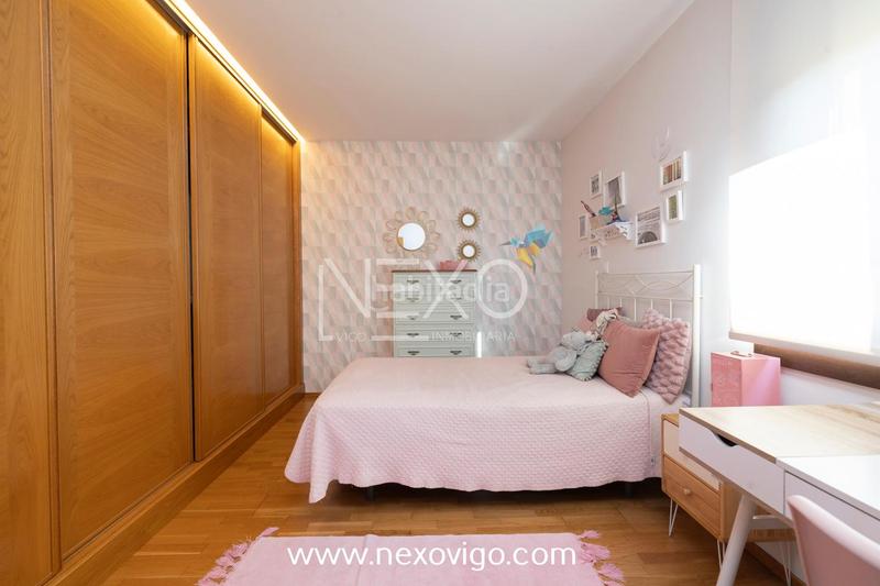 Foto dd05b1c2-5af1-4ce6-aff5-a2faedb54fb9. Casa amb calefacció aparcament a Valadares - Beade Vigo