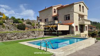 House  Rúa o trigal. Exclusivo chalet con vistas a las cies en cangas