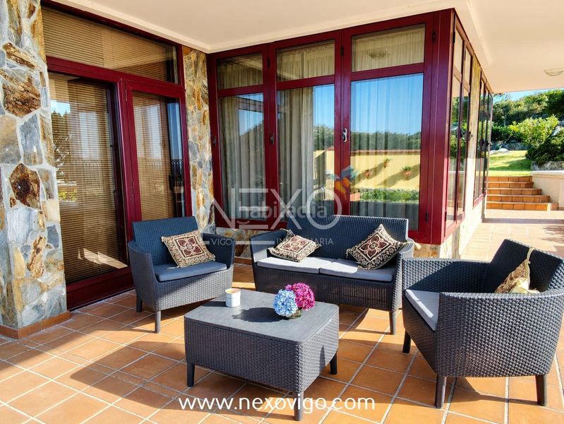 Foto c2f2545f-1829-4f57-97e8-af6e07dea018. Casa amb calefacció aparcament piscina a O Hío Cangas