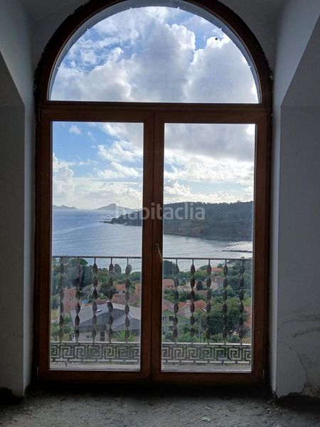 Foto 6a4da0f8-1edd-4310-ac66-4698ff77db09. Casa amb calefacció aparcament piscina a Darbo Cangas