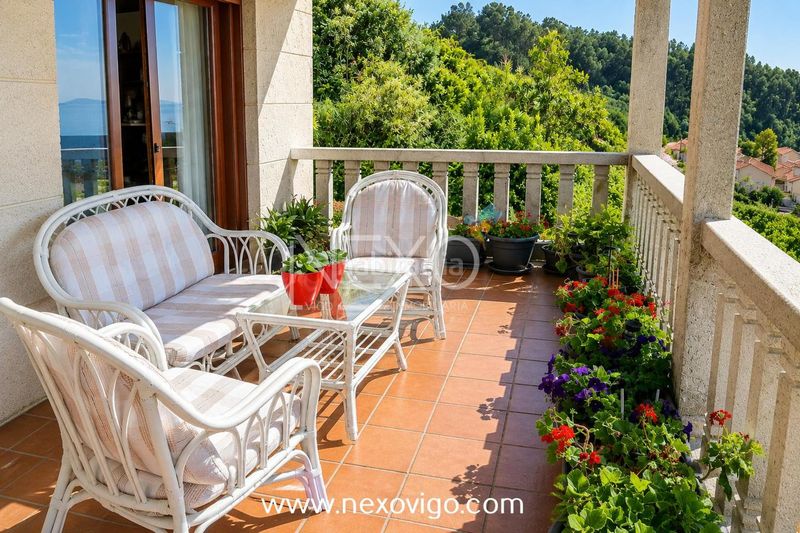 Foto a89ac3de-1722-4f14-8126-48cad1c7b9aa. Casa amb calefacció aparcament piscina a Darbo Cangas