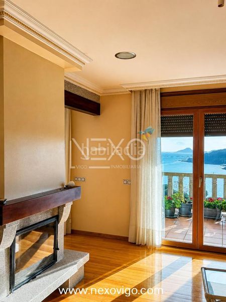 Foto 1f2c1692-3594-4504-bf42-49610f07a008. Casa amb calefacció aparcament piscina a Darbo Cangas
