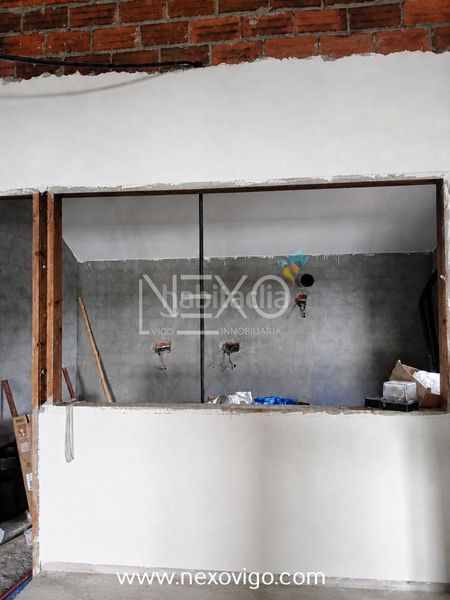 Foto 747a691f-5d75-42fe-ac8e-ce0597fa35a2. Casa amb calefacció aparcament piscina a Darbo Cangas