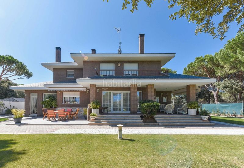Foto 56f605d2-9d56-4546-8114-2a9ef0854960. Chalet in urbanización el montico 598 in Tordesillas