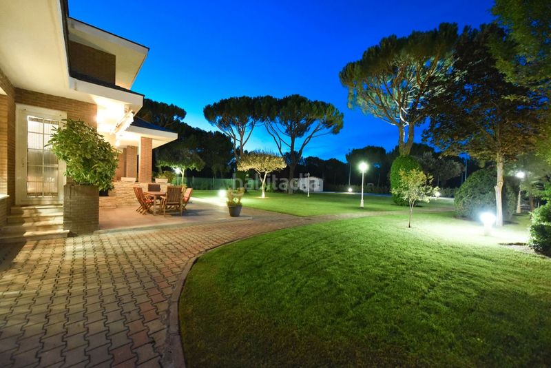 Foto cce8c014-00d0-4bb0-b7d0-f7d1eab0e094. Chalet in urbanización el montico 598 in Tordesillas