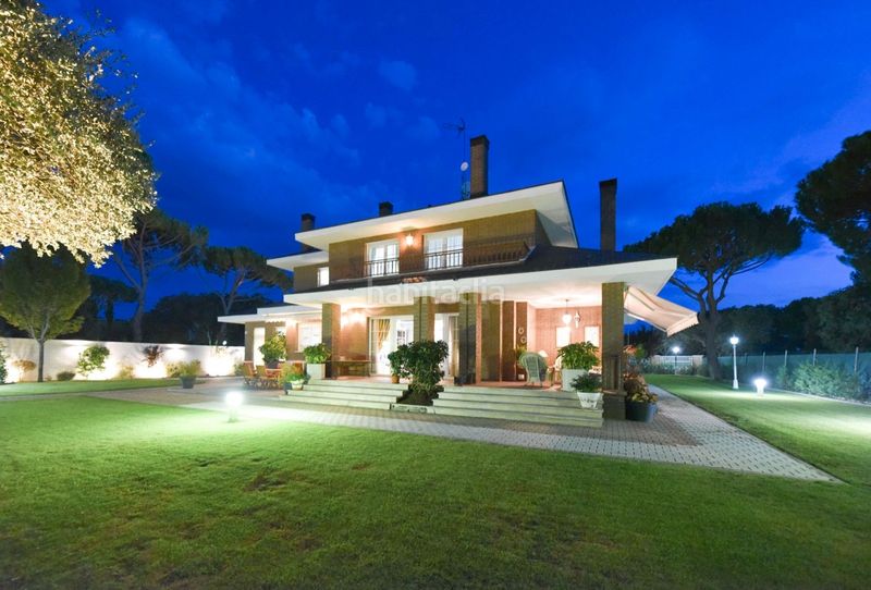Foto d626e174-740d-41af-9158-6cd6581739c8. Chalet in urbanización el montico 598 in Tordesillas