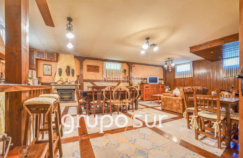 Foto a51cd6ec-b87d-40ea-8289-2e4ccb361a62. Chalet in calle de la fuente dEl Berrocal 1 in El Berrocal Valladolid