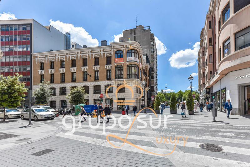 Foto 42a2c075-b39c-46b5-a80a-c9b8672d3886. Aparcament cotxe a calle de santiago 14 a Centro Valladolid