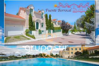 Xalet a Calle de la fuente del berrocal 1. Fantástico chalet pareado de lujo con piscinas y zonas comunitar