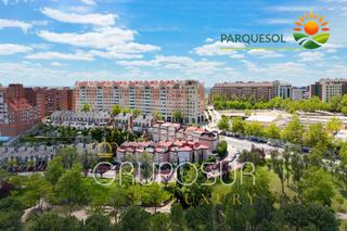 Casa adossada a Calle de juan de valladolid 25. Exclusivo chalet adosado en un residencial con piscina comunitar