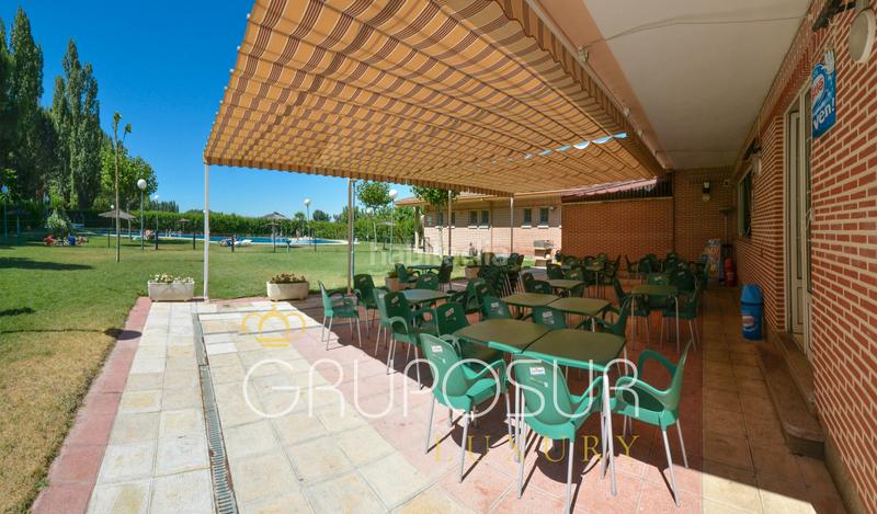 Foto 2336346b-868e-4e67-934c-1edec501af2e. Chalet in calle avellano 1 in Simancas