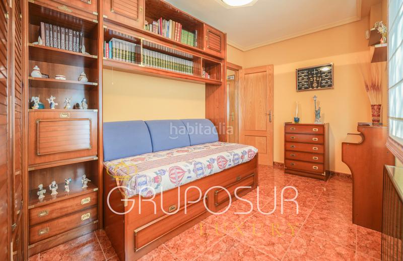 Foto 5228ee56-e370-4c99-9b98-19fc0c9eef92. Chalet in calle avellano 1 in Simancas