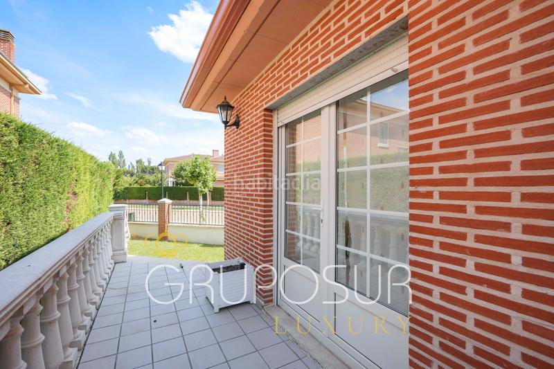 Foto 74654af6-e75f-4305-8a66-15f1ab137f81. Chalet in calle avellano 1 in Simancas