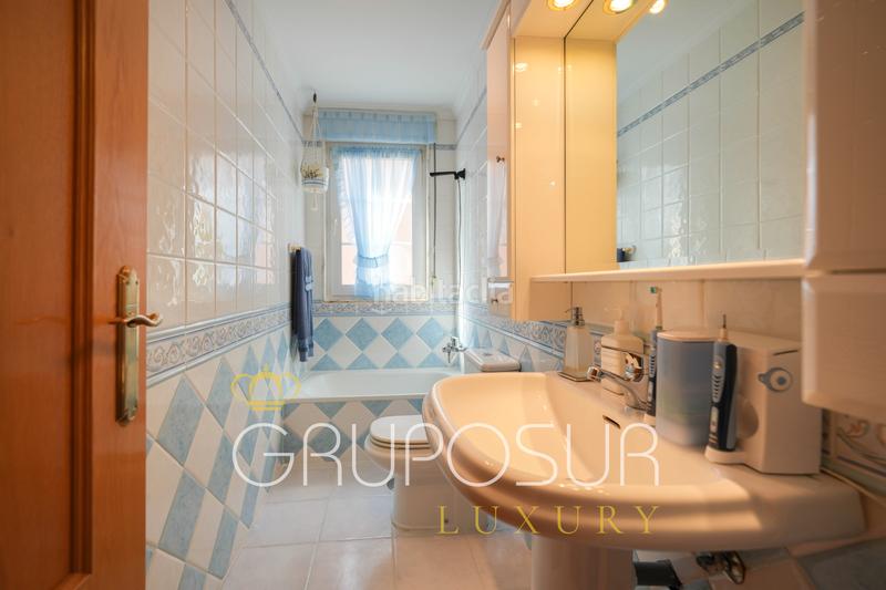 Foto b319a88b-ee0e-4ad7-8460-700f35b788de. Chalet in calle avellano 1 in Simancas