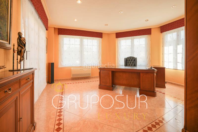 Foto b426de72-c832-44ad-9abf-0814450ca260. Chalet in calle avellano 1 in Simancas