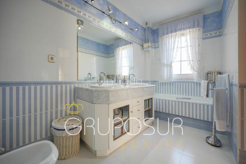 Foto caefeba6-a5e1-4855-830d-c05b0c4e6258. Chalet in calle avellano 1 in Simancas