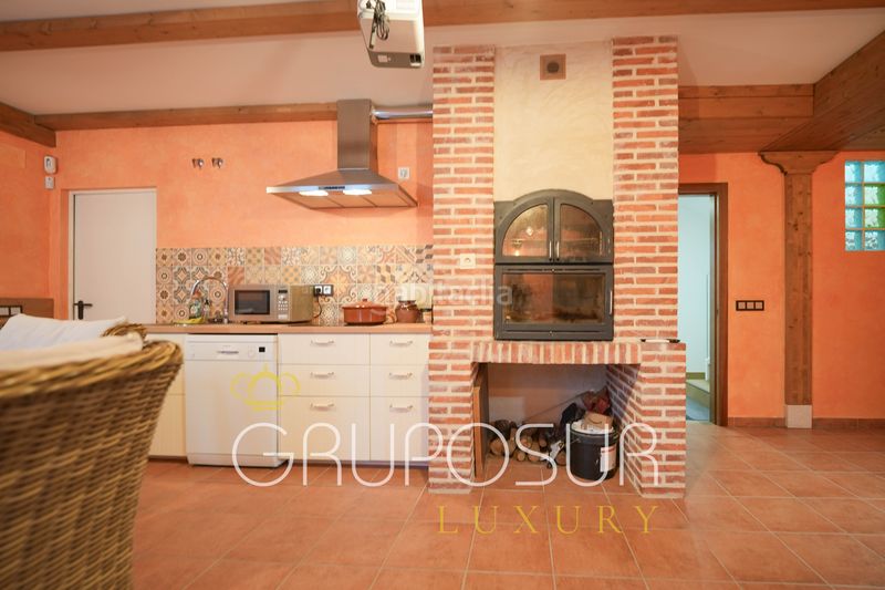 Foto a3c21232-8372-4d46-8452-69a46a306dbf. Chalet in calle madroño 1 in Extrarradio Valladolid