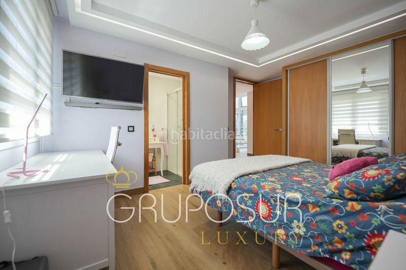 Foto e4bbc9b5-a69a-4803-9fab-ea9732b3f491. Chalet in calle madroño 1 in Extrarradio Valladolid