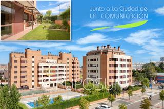 Appartamento en Calle del arca 2 16. Exclusivo piso bajo con terraza y piscinas, casi a estrenar, jun