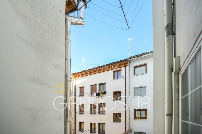 Foto 38f5d65f-9b85-4033-a50e-1c7ef91bd24d. Flat in calle cebadería 5 in Centro Valladolid