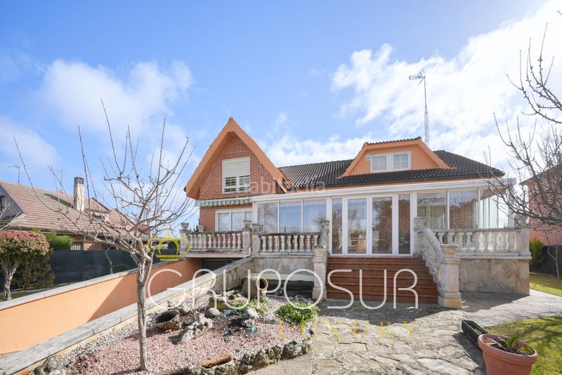 Foto 11079971-e6b8-435c-bafd-471c8cb2ebe3. Chalet con camino riscaldamento parcheggio piscina in Boecillo