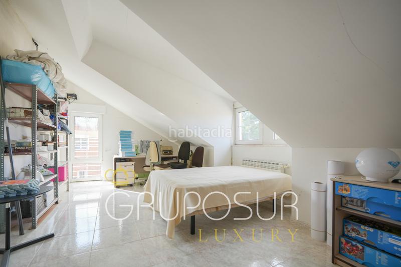 Foto 919be6fa-e114-4b44-90db-e40d2327fda7. Chalet con camino riscaldamento parcheggio piscina in Boecillo