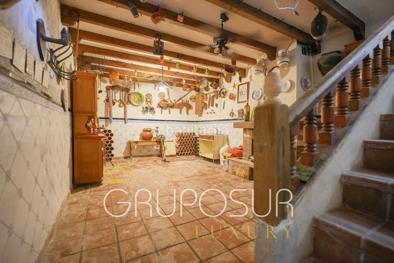 Foto b7f00999-fdbd-46f4-ab81-43ea722ede90. Chalet con camino riscaldamento parcheggio piscina in Boecillo